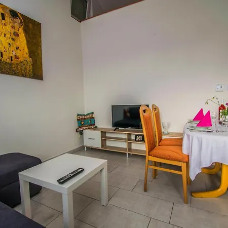 Apartment Relax Near