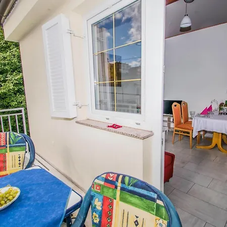 Apartment Relax Near *